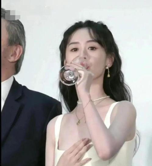 娱乐圈爆料前顶流,揭秘昔日辉煌背后的真相  第2张